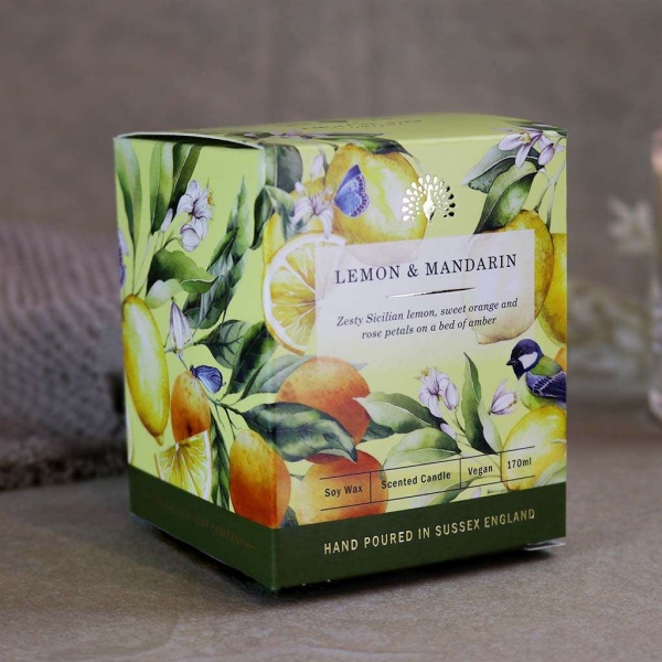 The English Soap Company Scented Vegan Soya Wax Candle - Lemon and Mandarin 170 ml